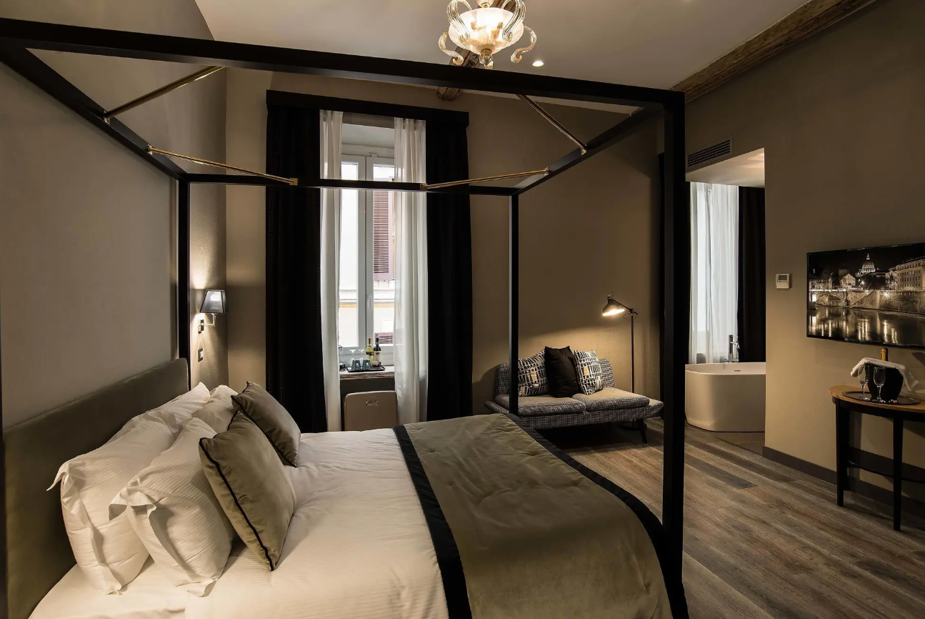 Colonna Suite del Corso Roma
